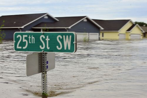what are my tenant rights in case of a flooding